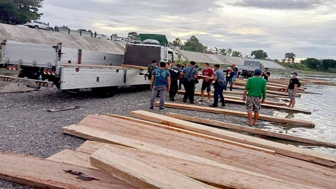 DENR, PNP intercept illegally cuts logs in Nueva Ecija