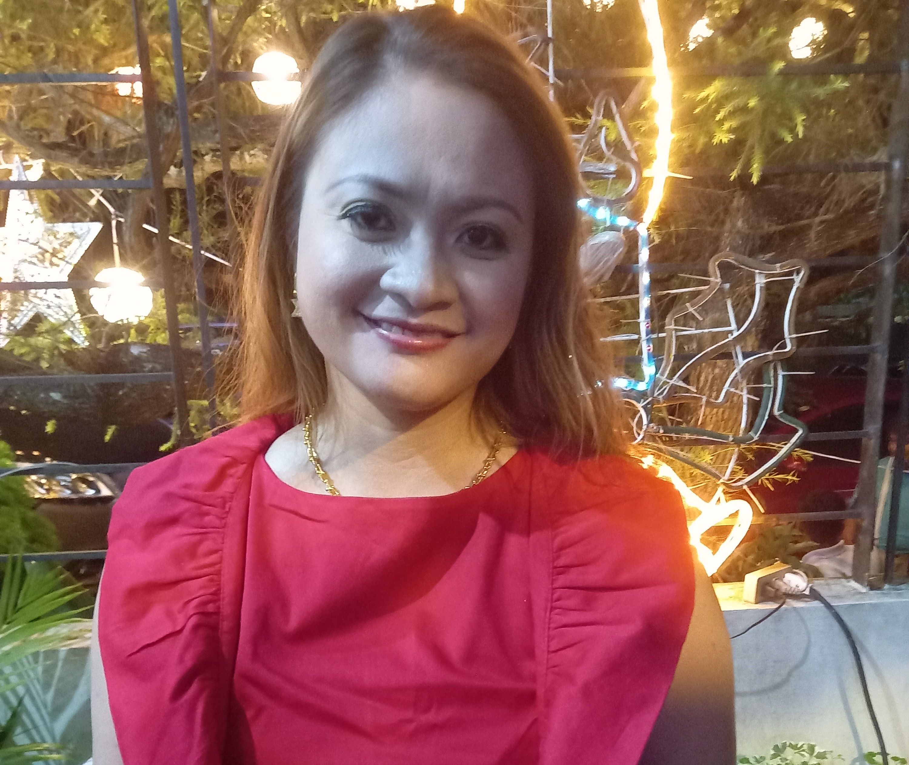 'Pusong Bato' original singer Aimee Torres sheds tears on b-day bash