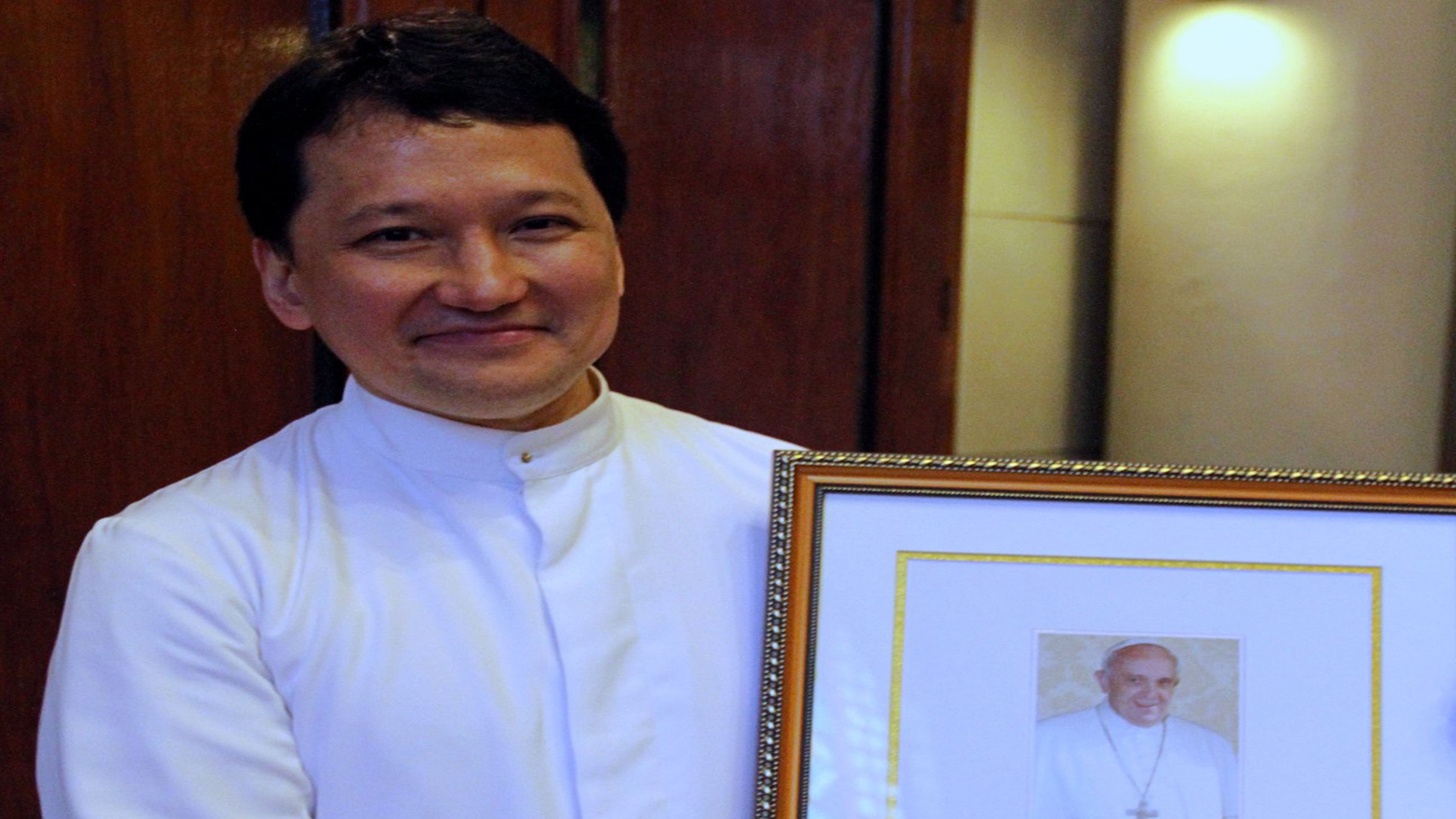 Pope Francis names Filipino priest as envoy to Rwanda  photo The Manila Catheral