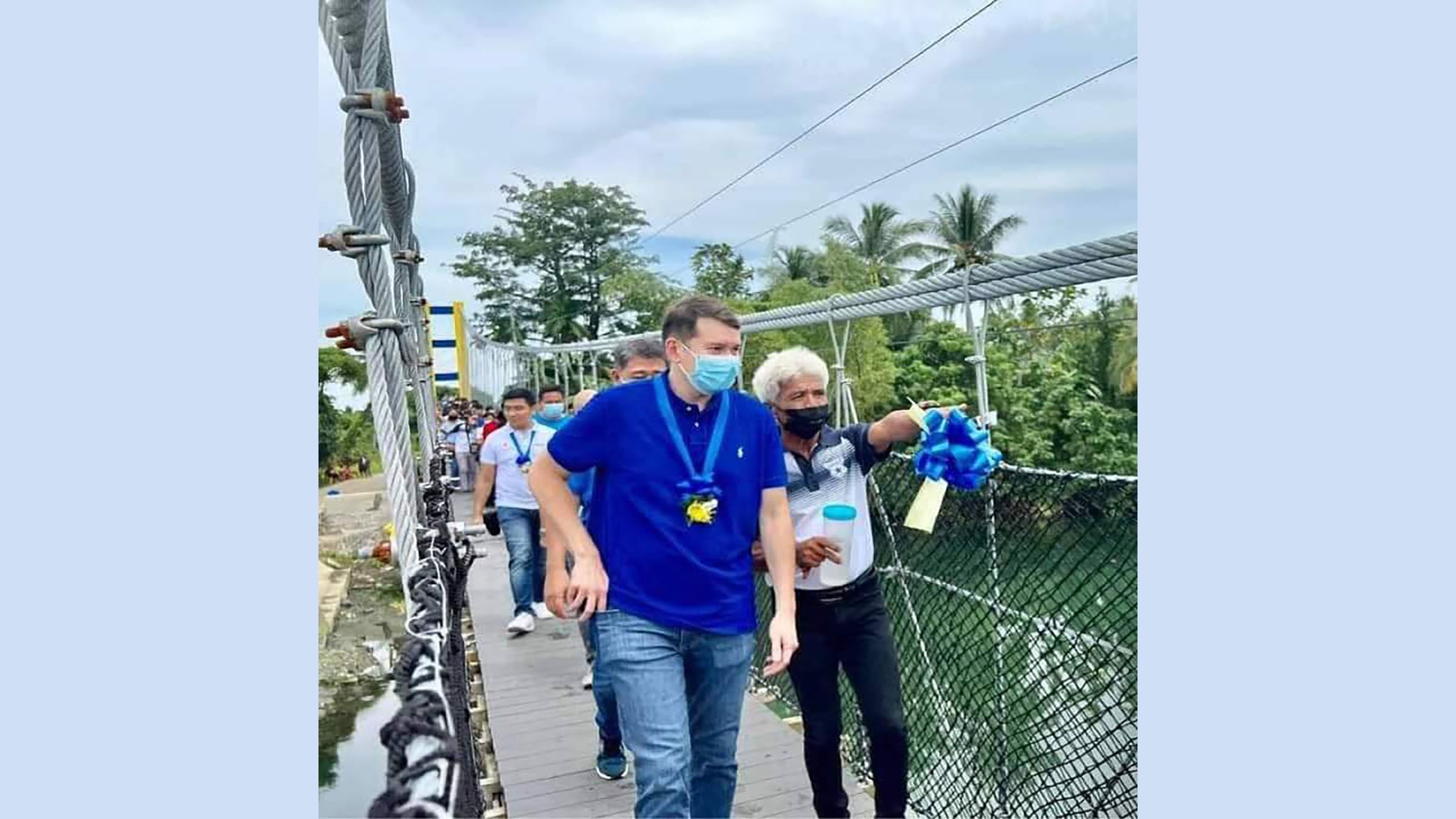 Pinaglapatan Hanging Bridge sa Infanta, binisita ni Cong. Mark Enverga