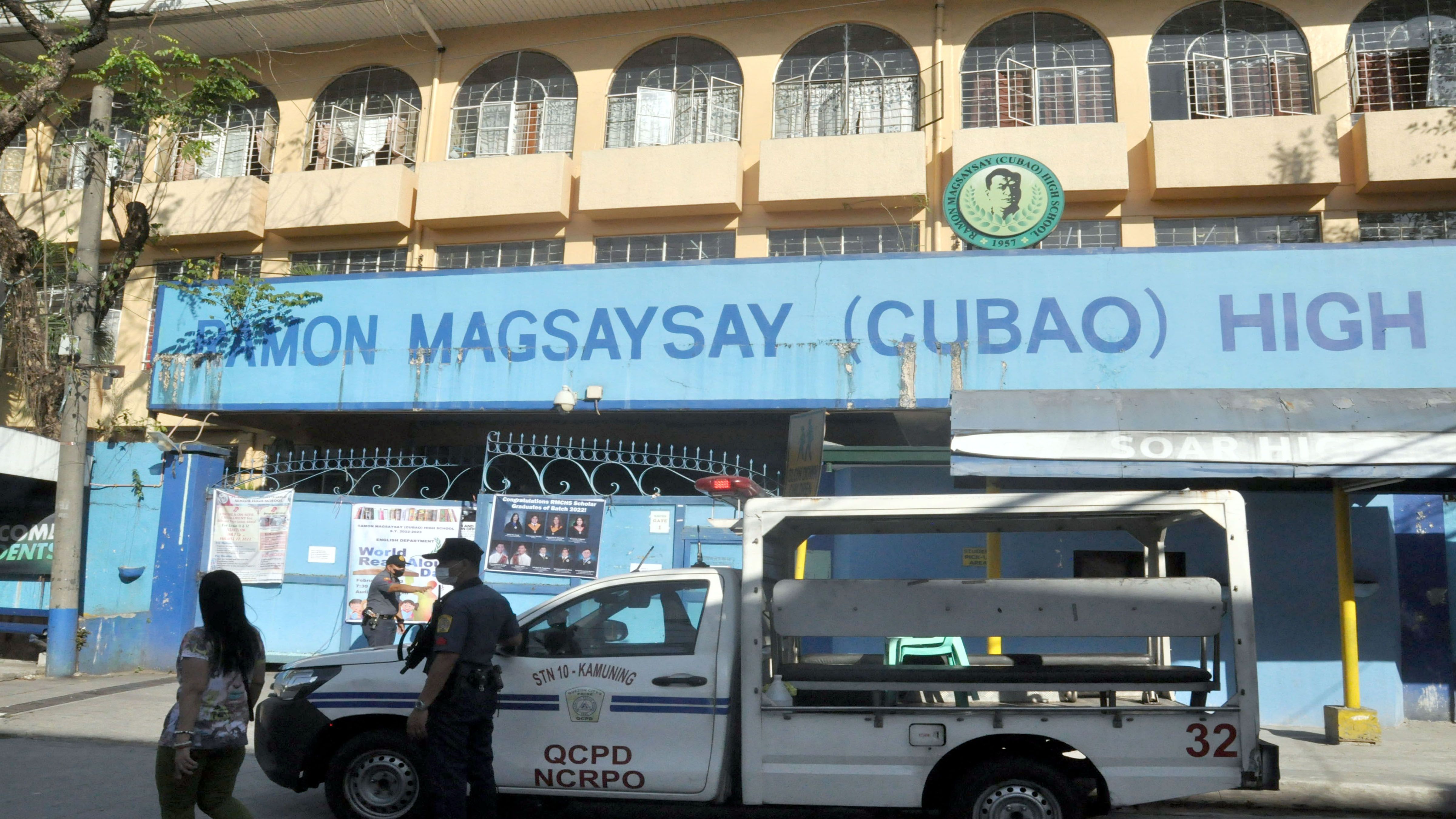 QCPD PROVIDE SECURITY TO PUBLIC SCHOOLS