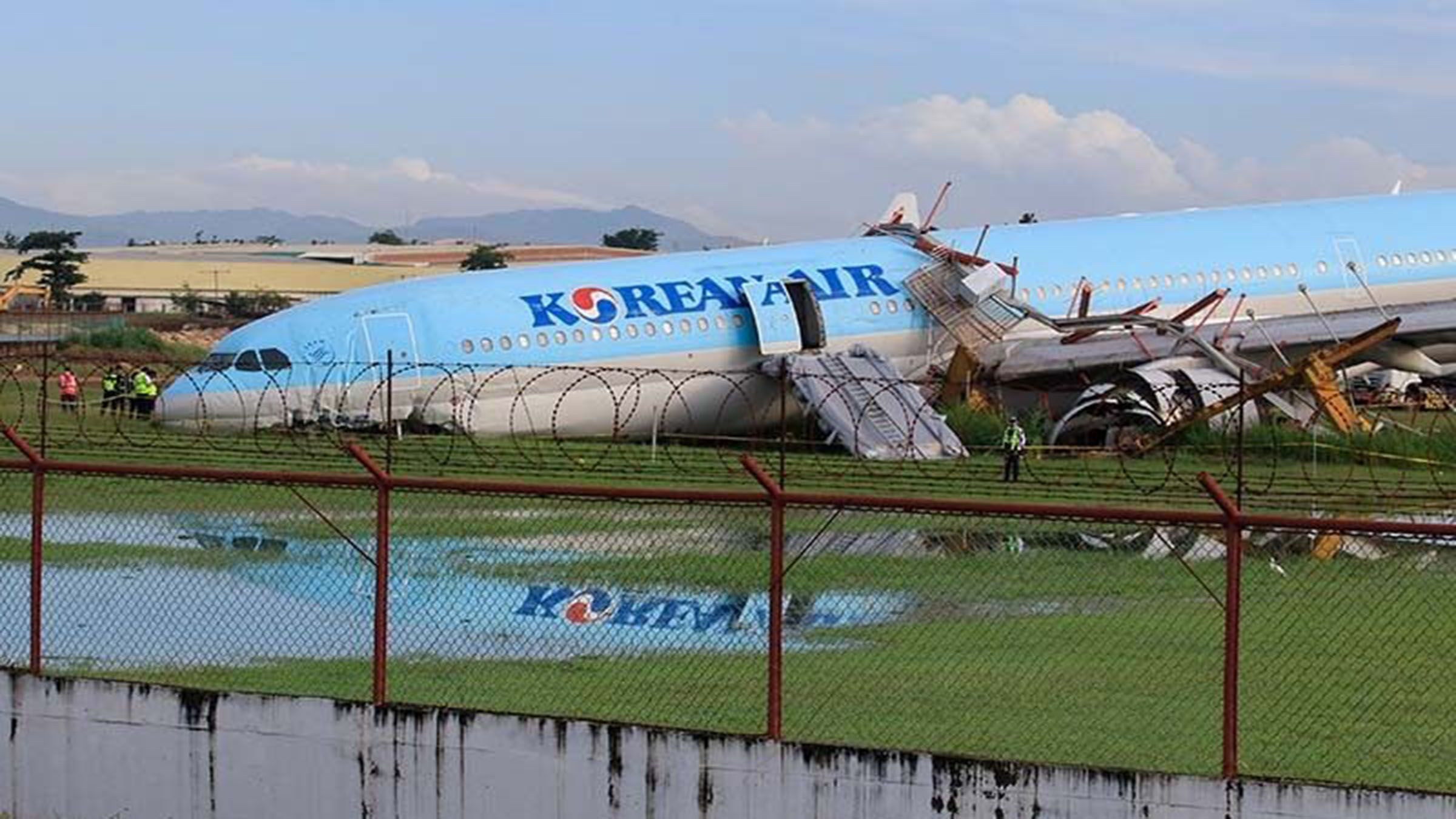 Korean Airl overshoots Mactan-Cebu runway; several flights affected