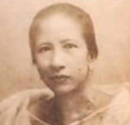 All praises for 'Lakambini'