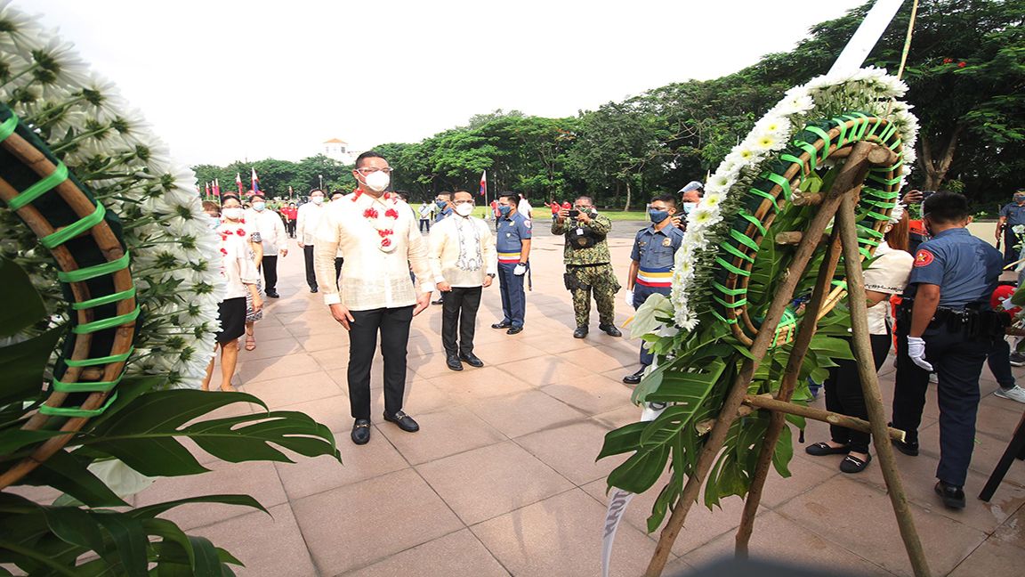 COMMEMORATING THE BATTLE OF PINAGLABANAN photo by Danny Querubin COMMEMORATING THE BATTLE OF PINAGLABANAN photo by Danny Querubin