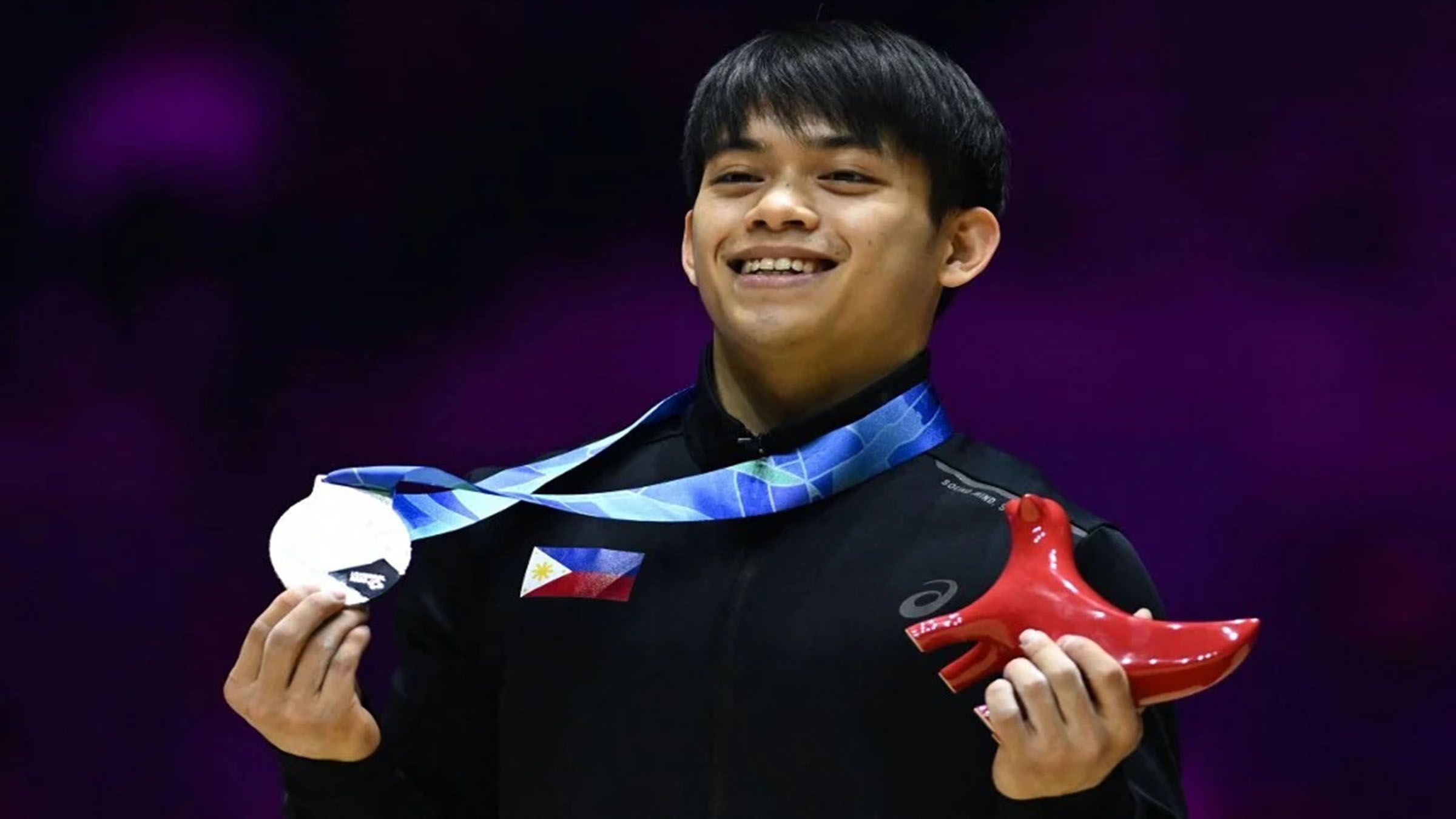 Carlos Yulo wins silver and bronze at the World Championships