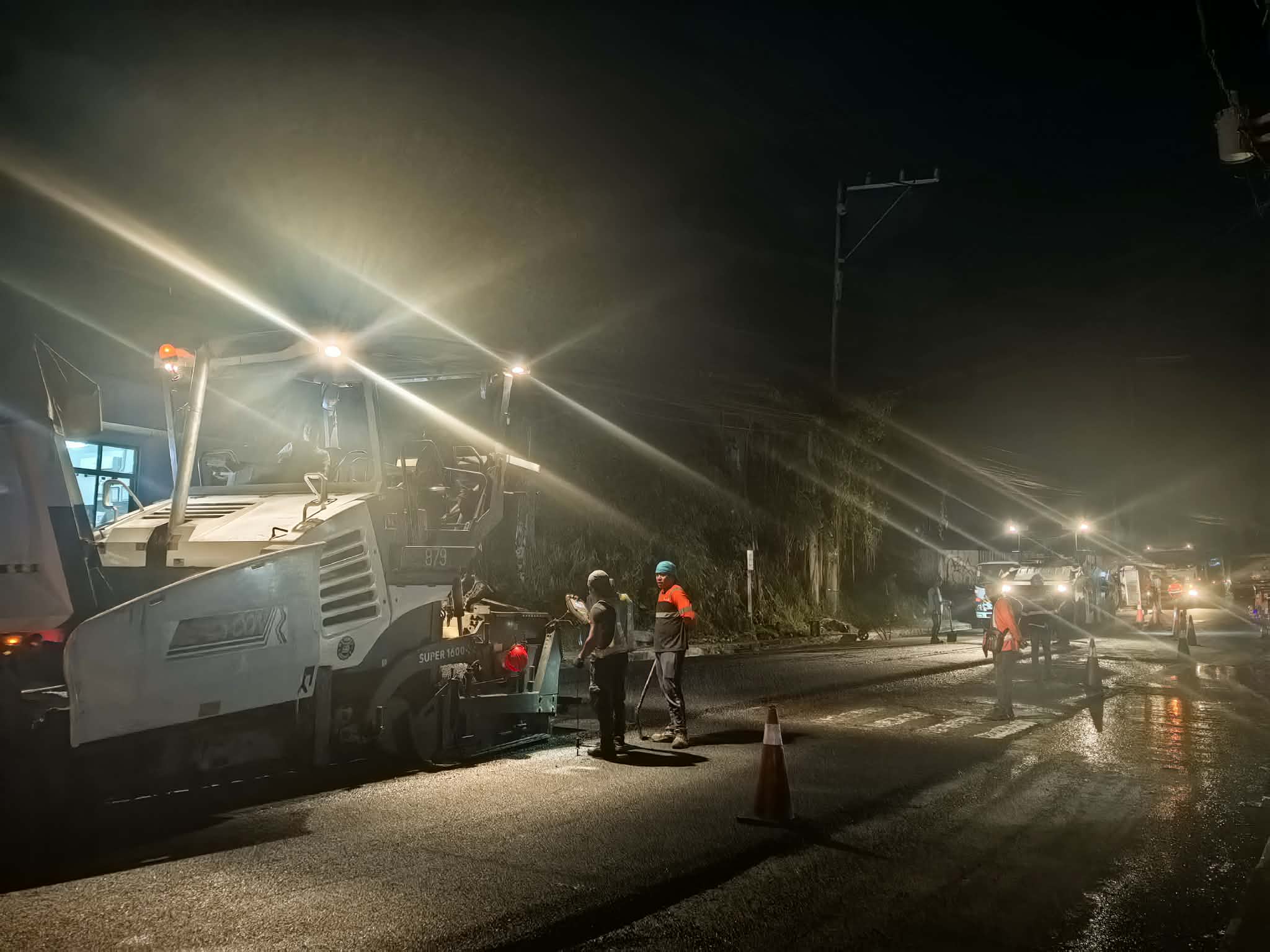 Pag-aaspalto ng kalsada sa Tayabas, sinimulan na