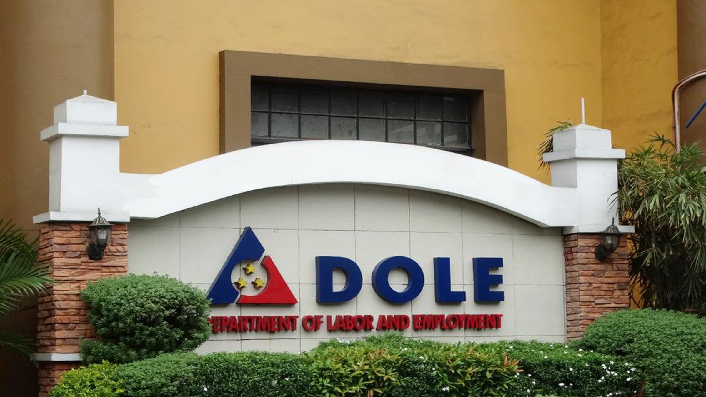 DOLE issues pay guidelines for National Heroes and Ninoy Aquino holidays