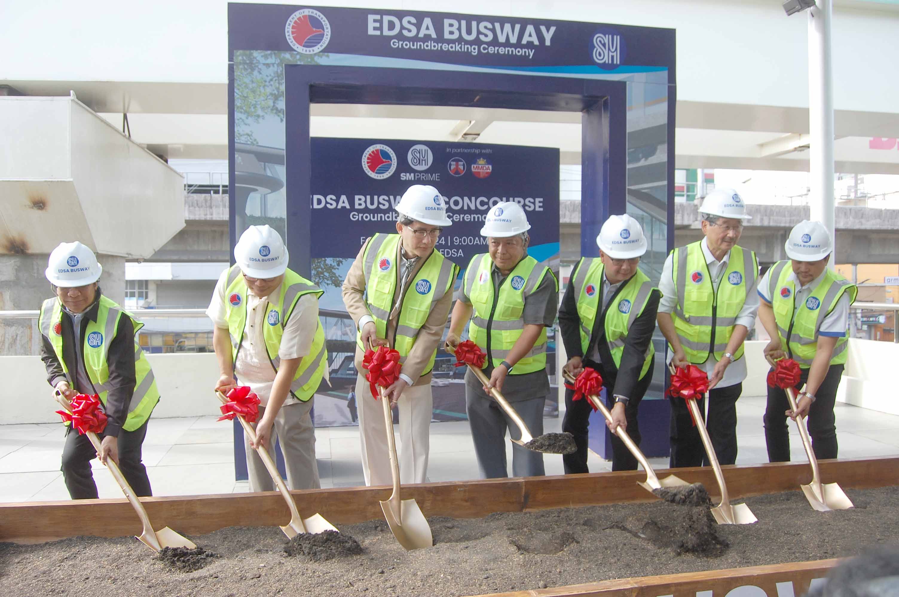 NEW EDSA BUSWAY CONCOURSE