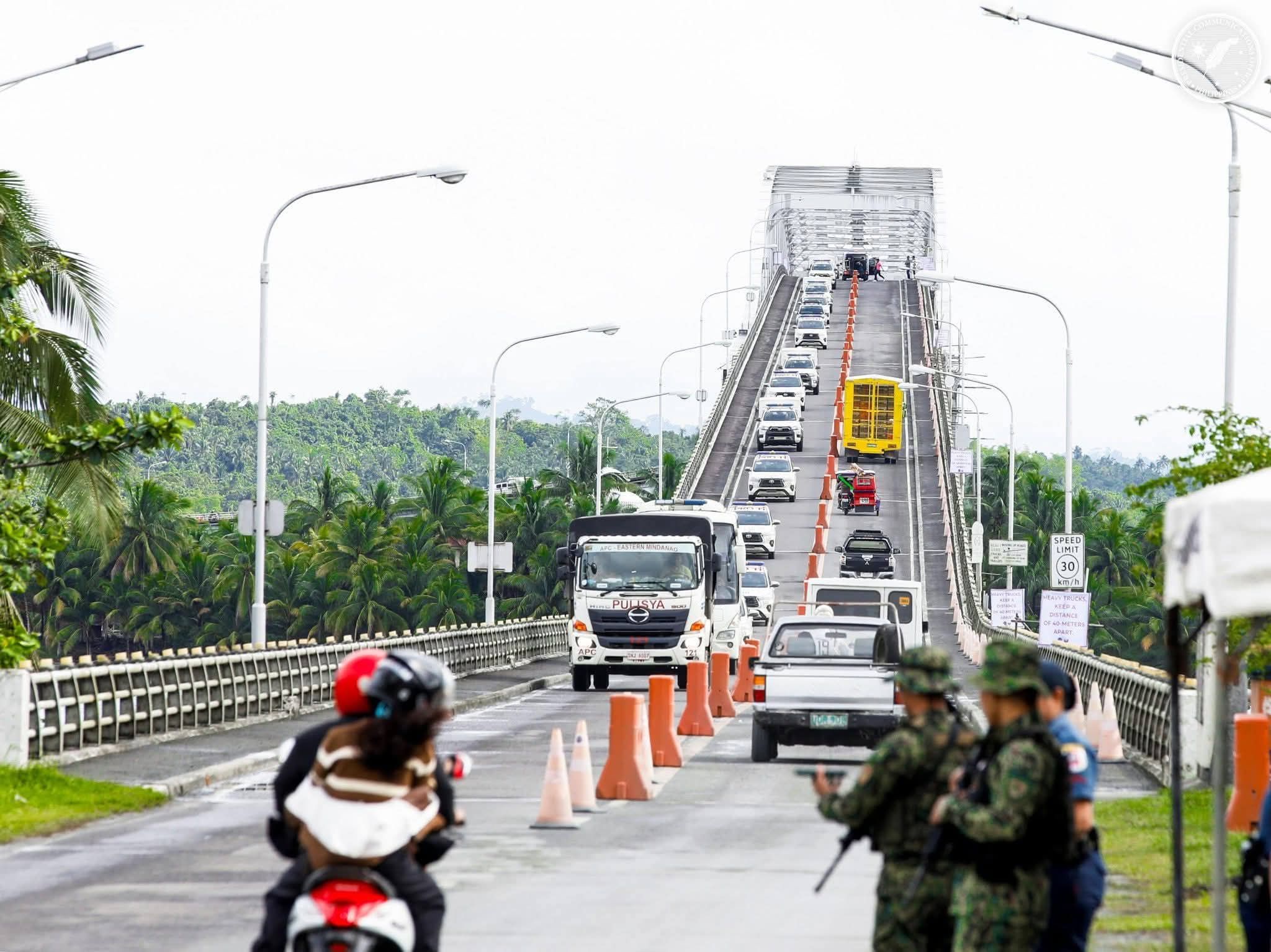 San Juanico Bridge reopens to two-way traffic San Juanico Bridge reopens to two-way traffic
