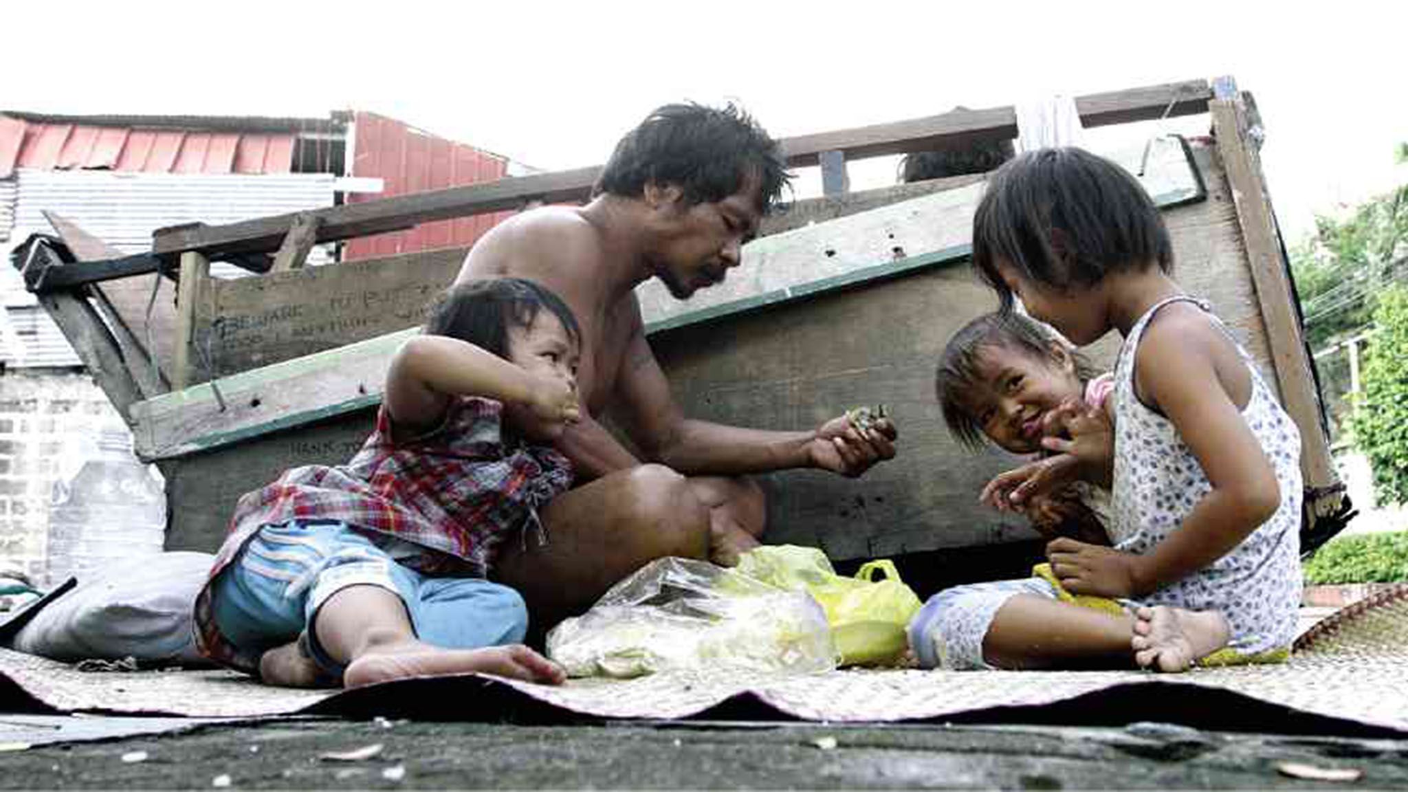 Poverty's grip on Filipino lives