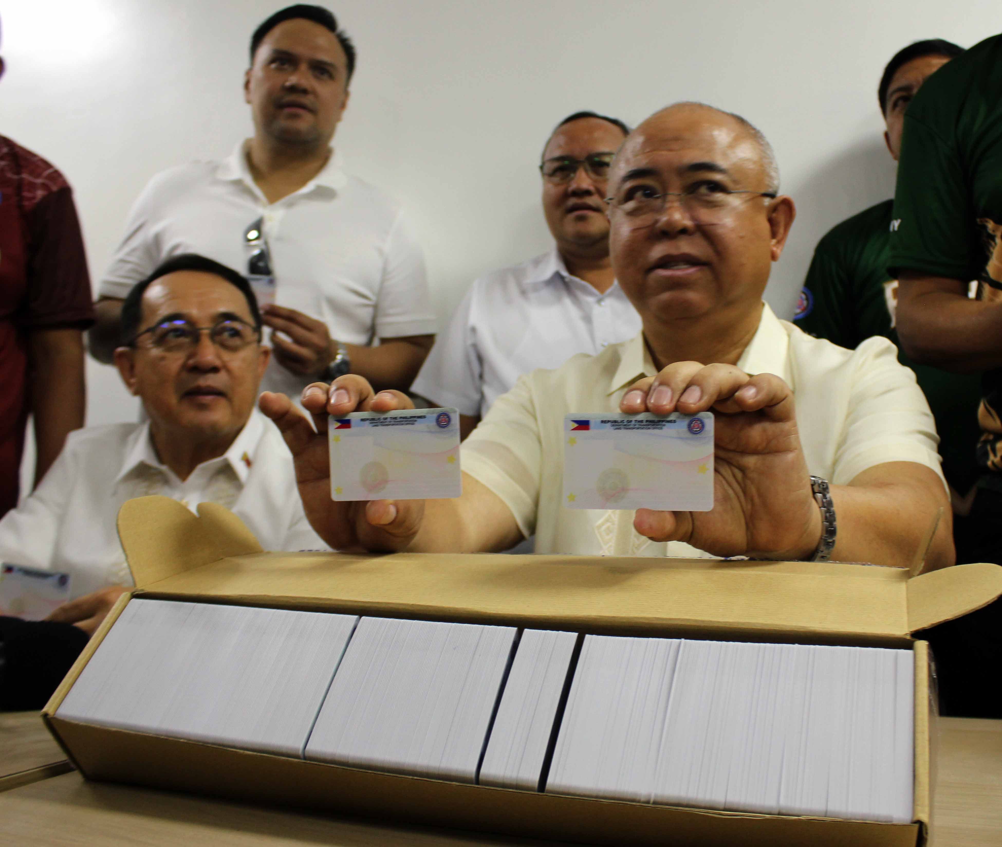 LTO FINALLY GETS PLASTIC CARDS