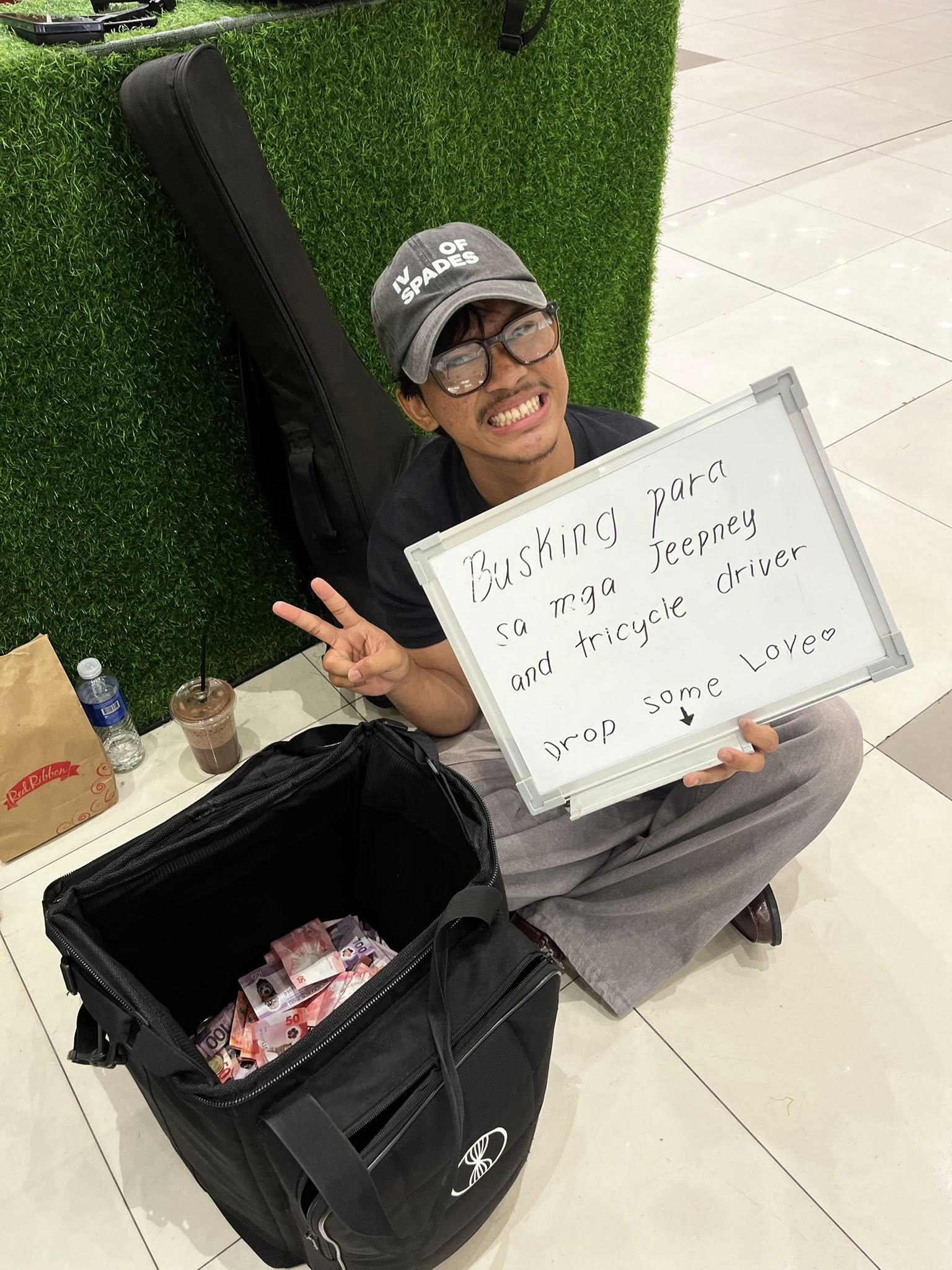 'Busking for a cause' ng isang San Pedrense