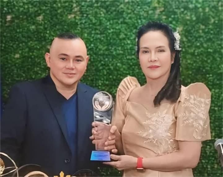 Awards Guru Richard Hinola is Cebuano