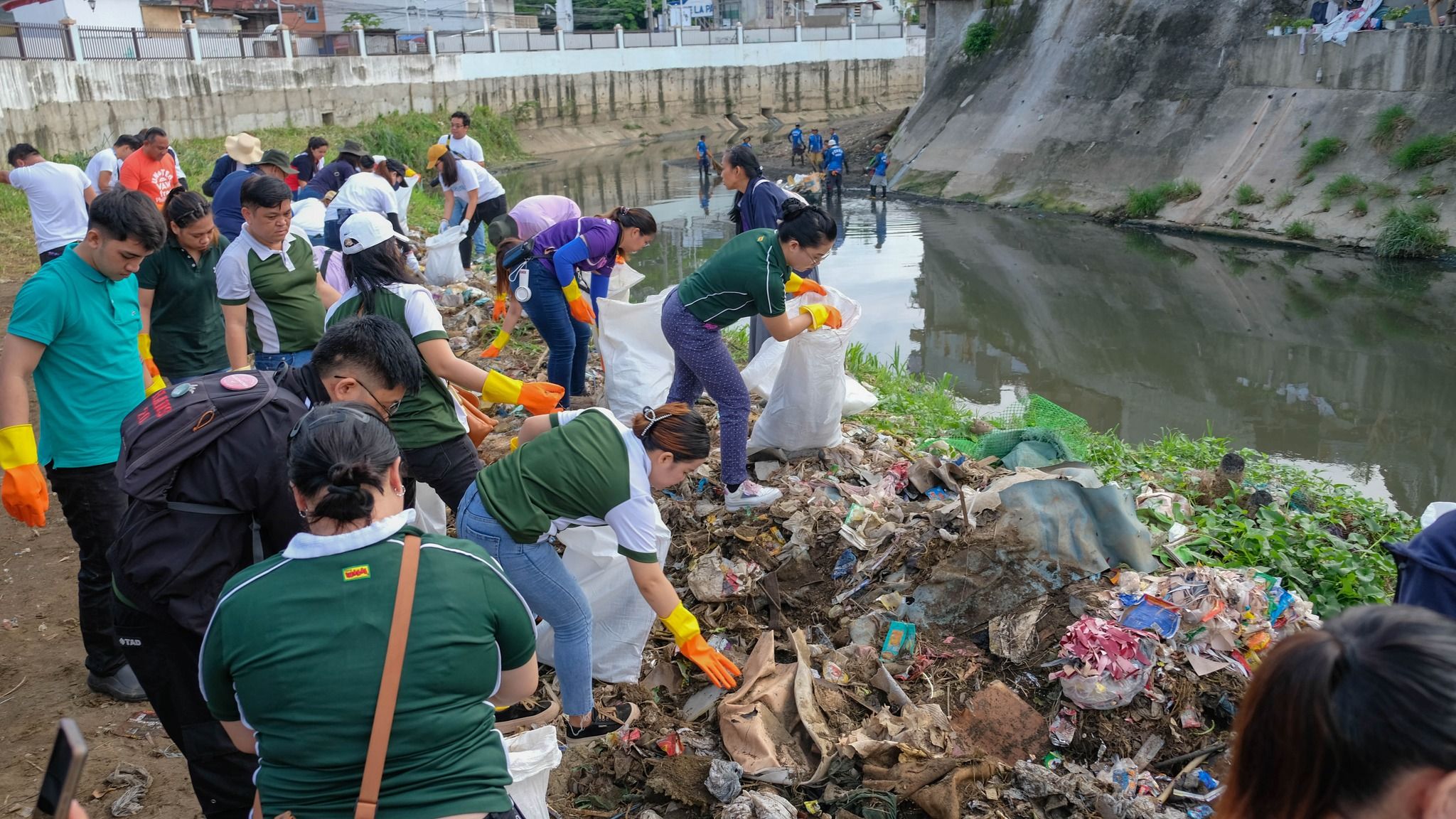 Solid waste recovery efforts in Biñan City