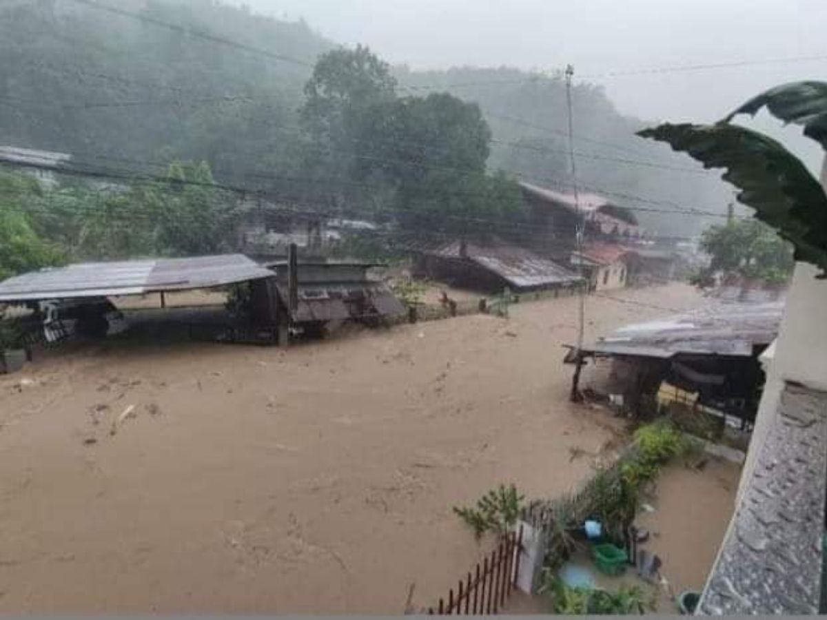 'DANTE' WREAKS HAVOC OVER S. LEYTE. Portions of Maasin. Southern Leyte experienced heavy flooding after tropical storm "Dante" plowed through Eastern Visayas on Tuesday (June 1). At least three people have been reported killed and one missing after "Dante" indunated parts of Eastern Visayas and Mindanao. ( TRISTAN JUN ESCALAMADO)