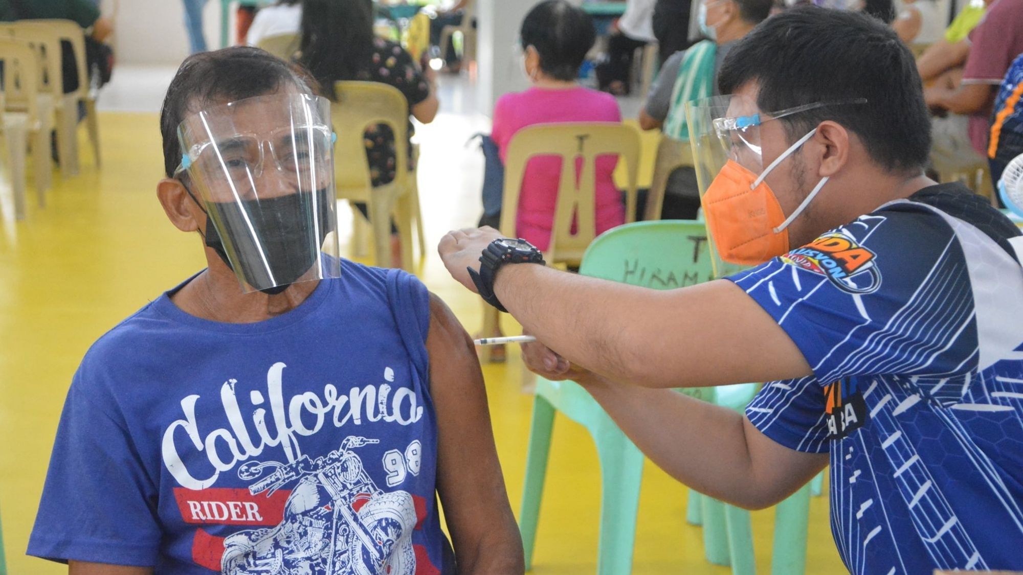 Tayabas City starts inoculating senior citizens