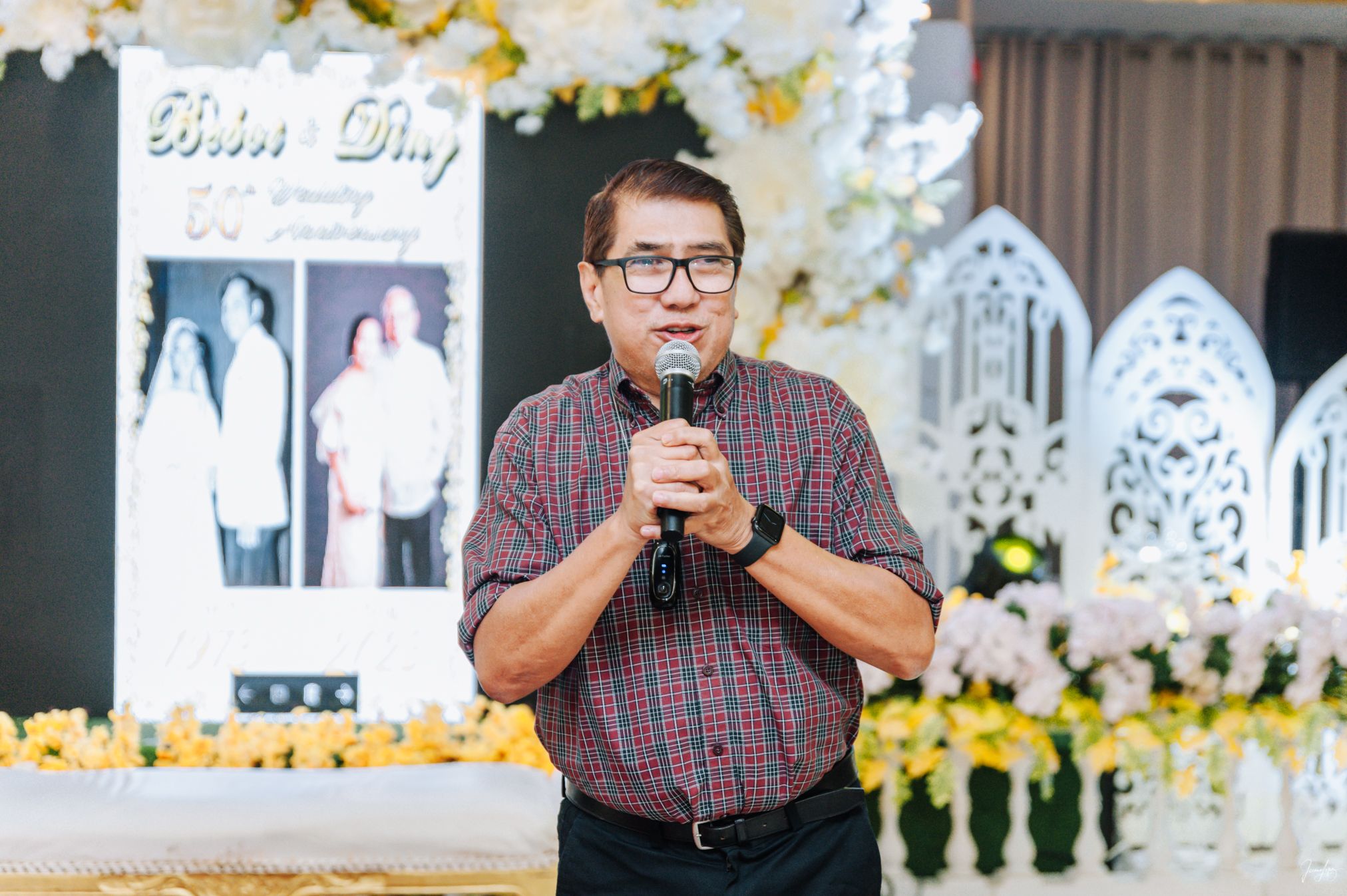 Balladeer Aris Demavivas is now a hotelier in the Visayas