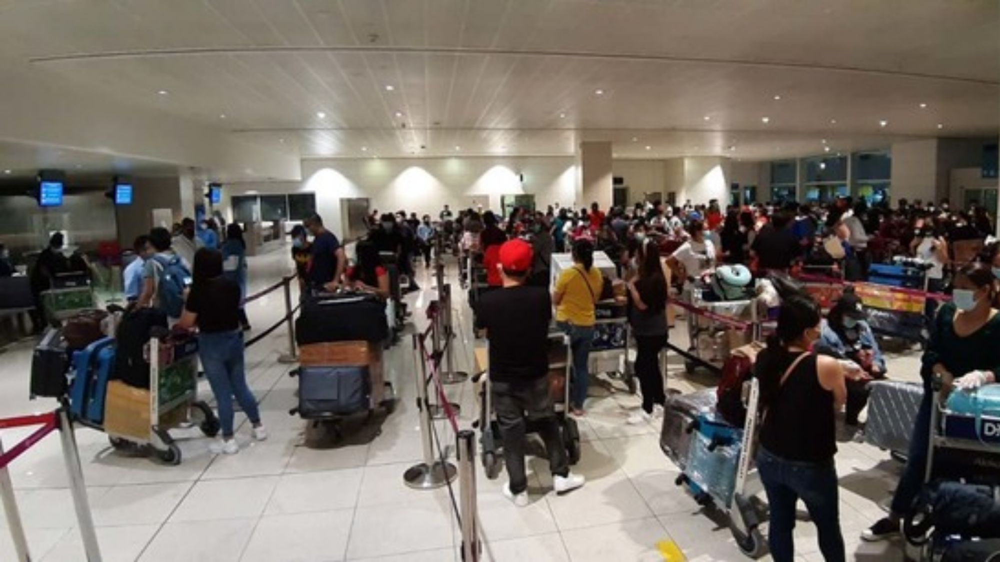 PH imposes travel ban on UAE and Oman