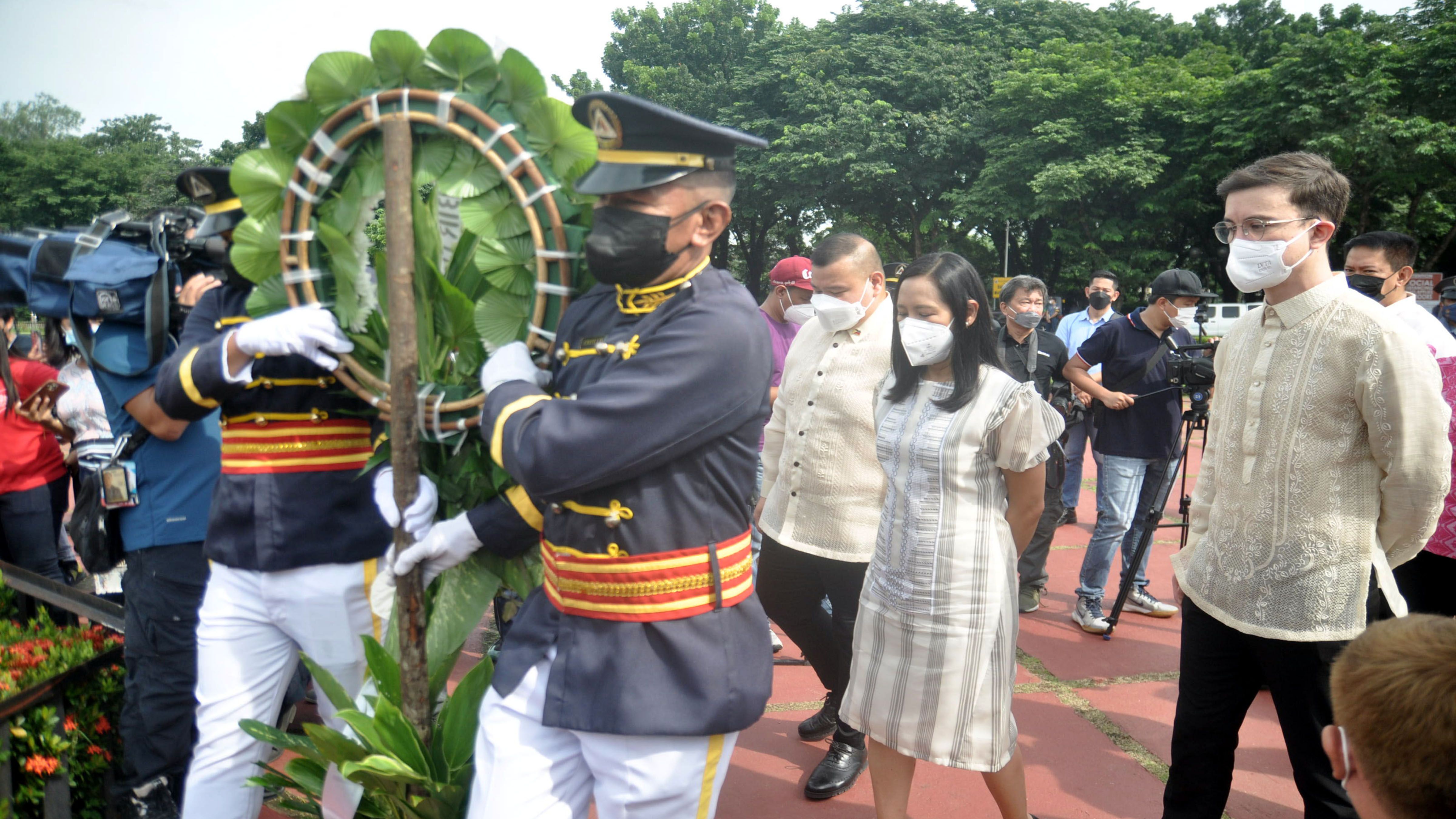 WREATH LAYING AT QUEZON DAY