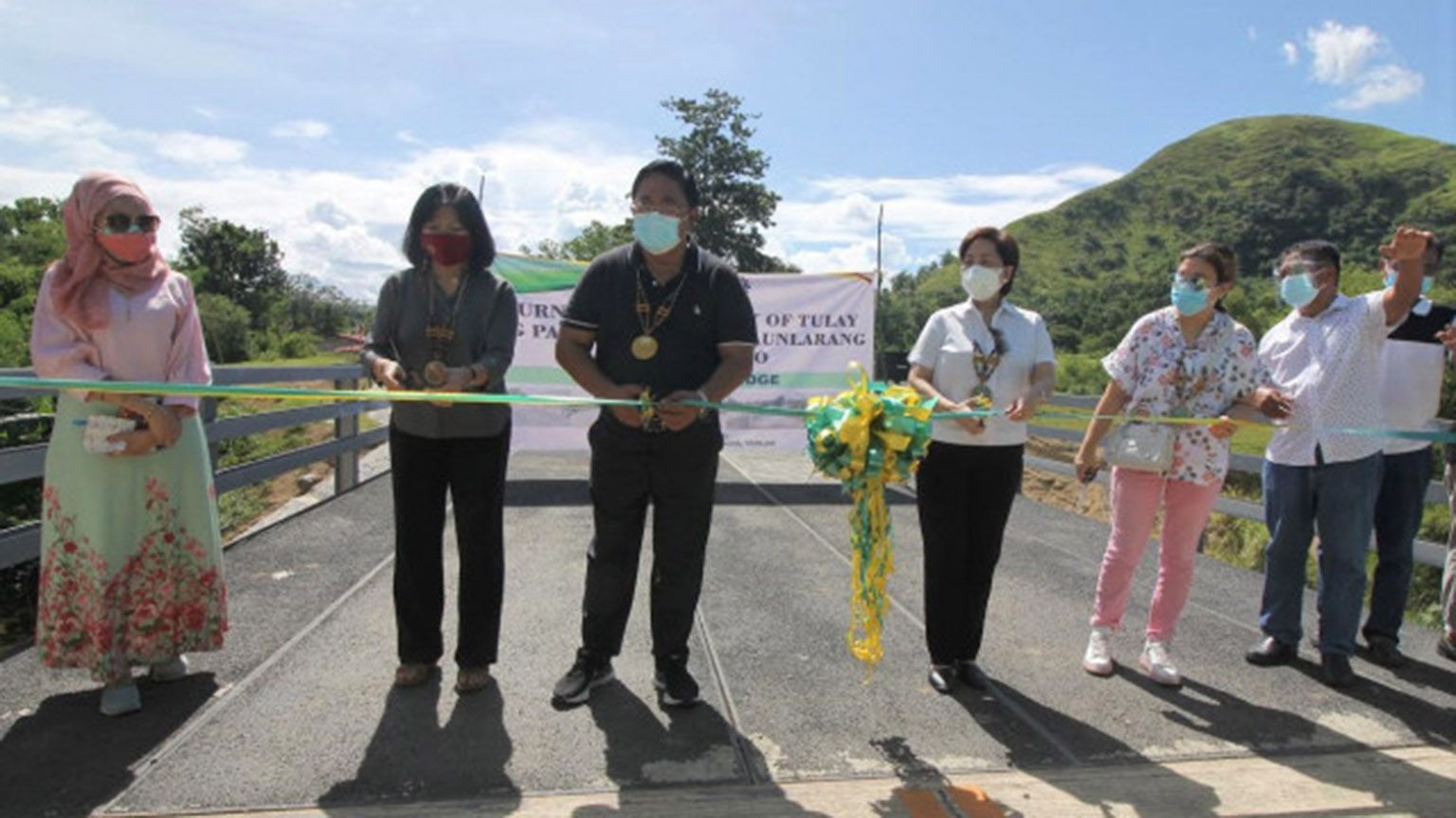 P7.6-M Tarlac bridge greatly benefits local farmers photo DAR