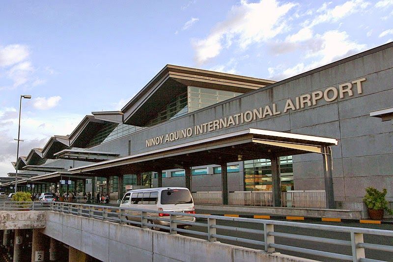 Airport employees to file labor complaint