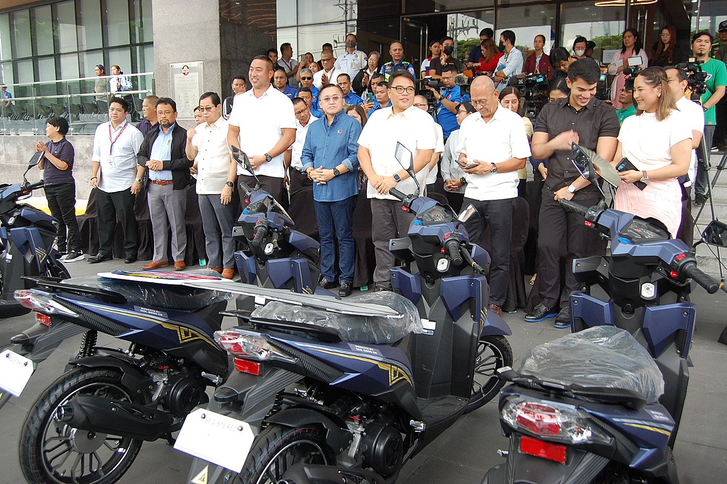 MOTORBIKES FOR THE RIDING ACADEMY