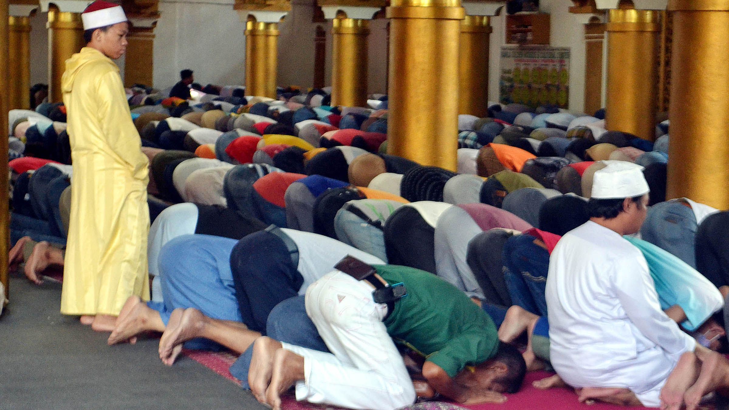 RAMADAN 2022 AT QUIAPO MOSQUE Mike Taboy