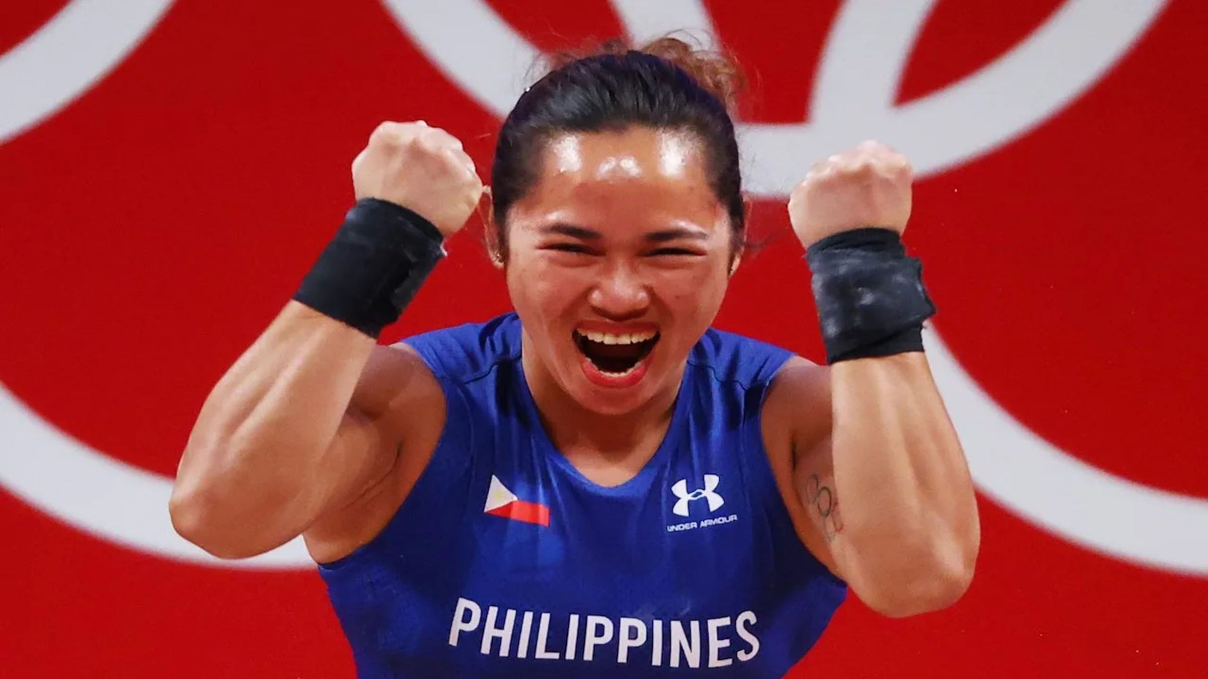 Hidilyn Diaz-Naranjo's team eyes podium finish at the World Weightlifting