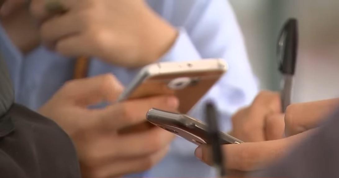 Consumer group: 'Konektadong Pinoy' bill could increase scams