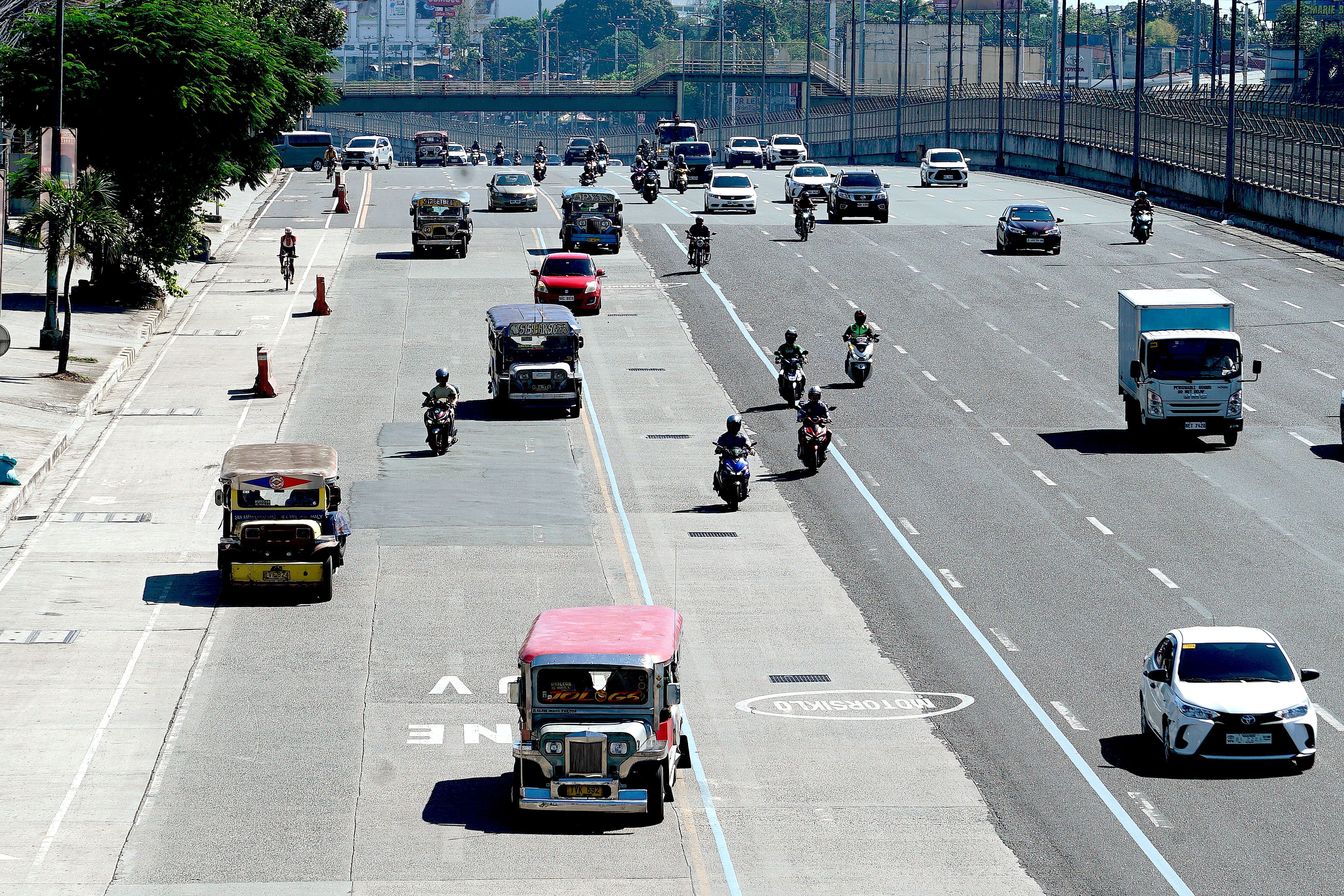 END OF THE LINE FOR TRADITIONAL JEEPNEYS?