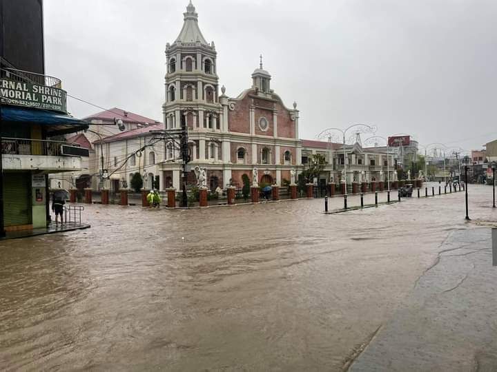 Battling the Tides: Bataan's Resilience Against Flooding Amidst Severe Storm