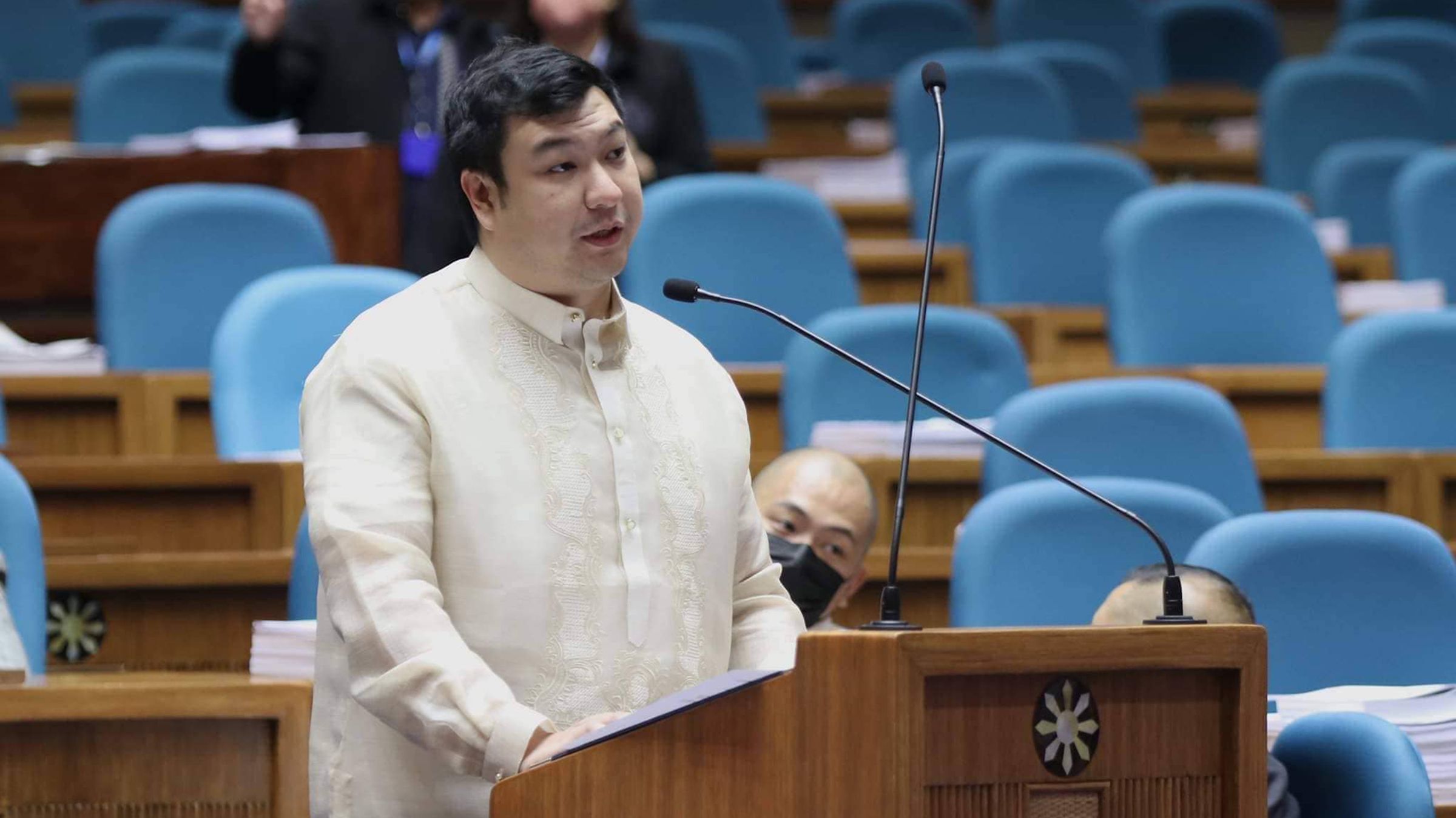 House OKs tax on plastic bags and e-transactions