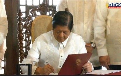 Marcos signs PH Salt Industry Dev’t Act 