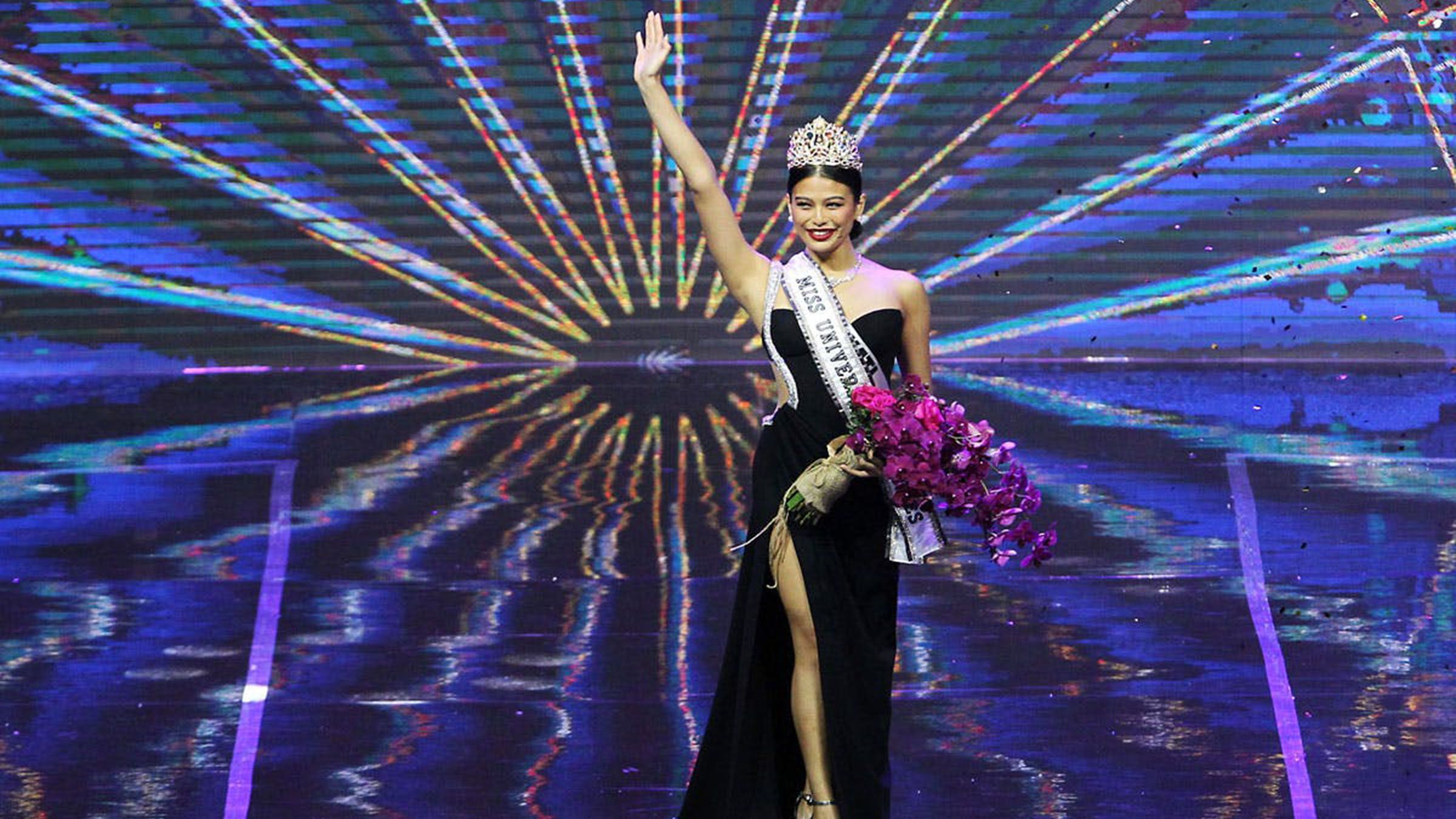 Michelle Marquez Dee is the new Miss Universe-Philippines