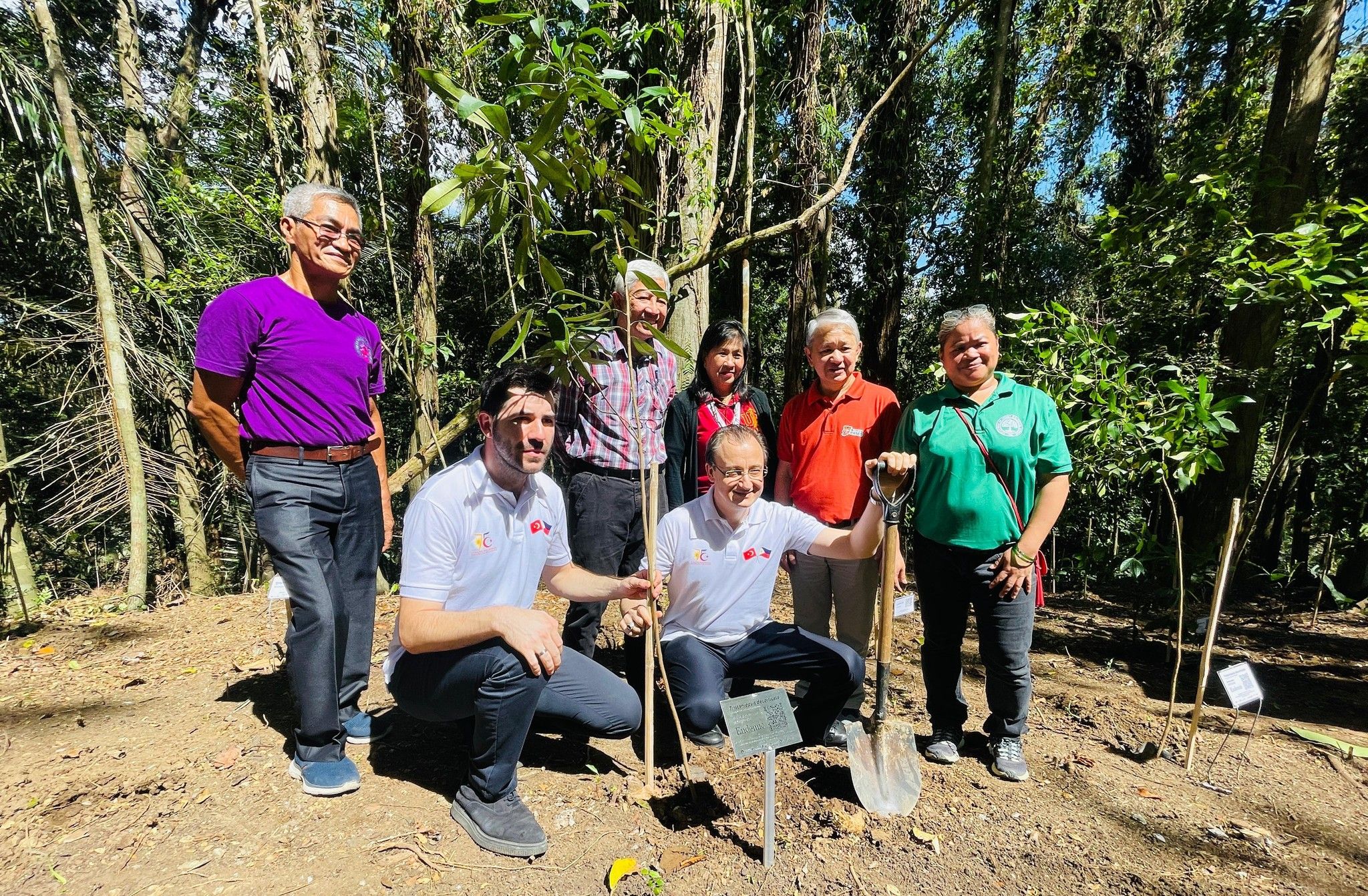 Turkish Embassy holds tree-planting in Mount Makiling