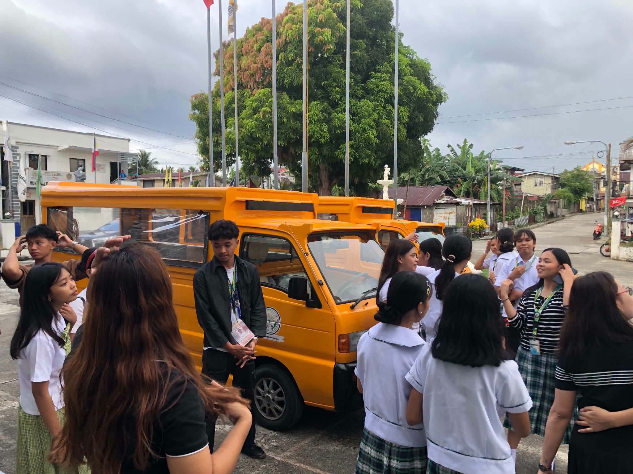 Libreng Shuttle Han Mga Estudyante Ha Balangkayan