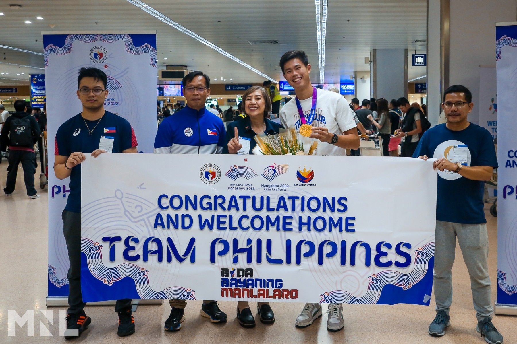 Pole vault gold medalist EJ Obiena arrives at NAIA