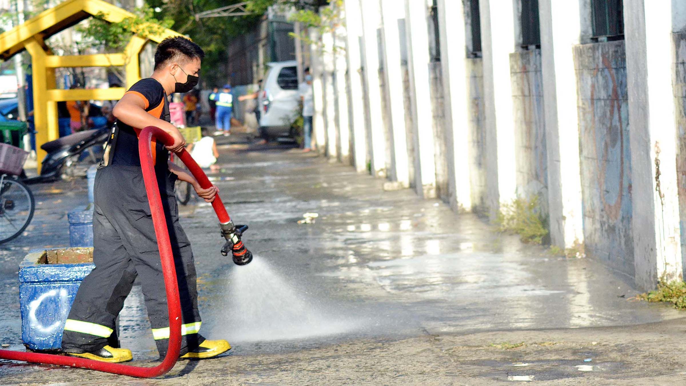 CLEANING SAN LAZARO HOSPITAL OF BACTERIA Mike Taboy