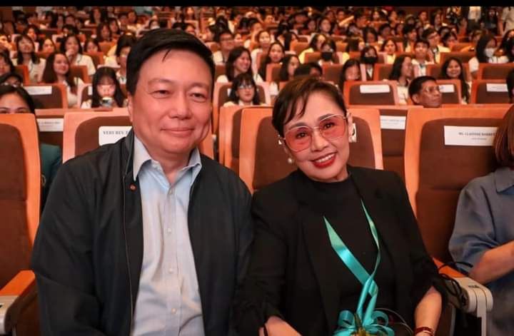 Nueva Ecijana Vilma Santos wows Thomasians in talkback session