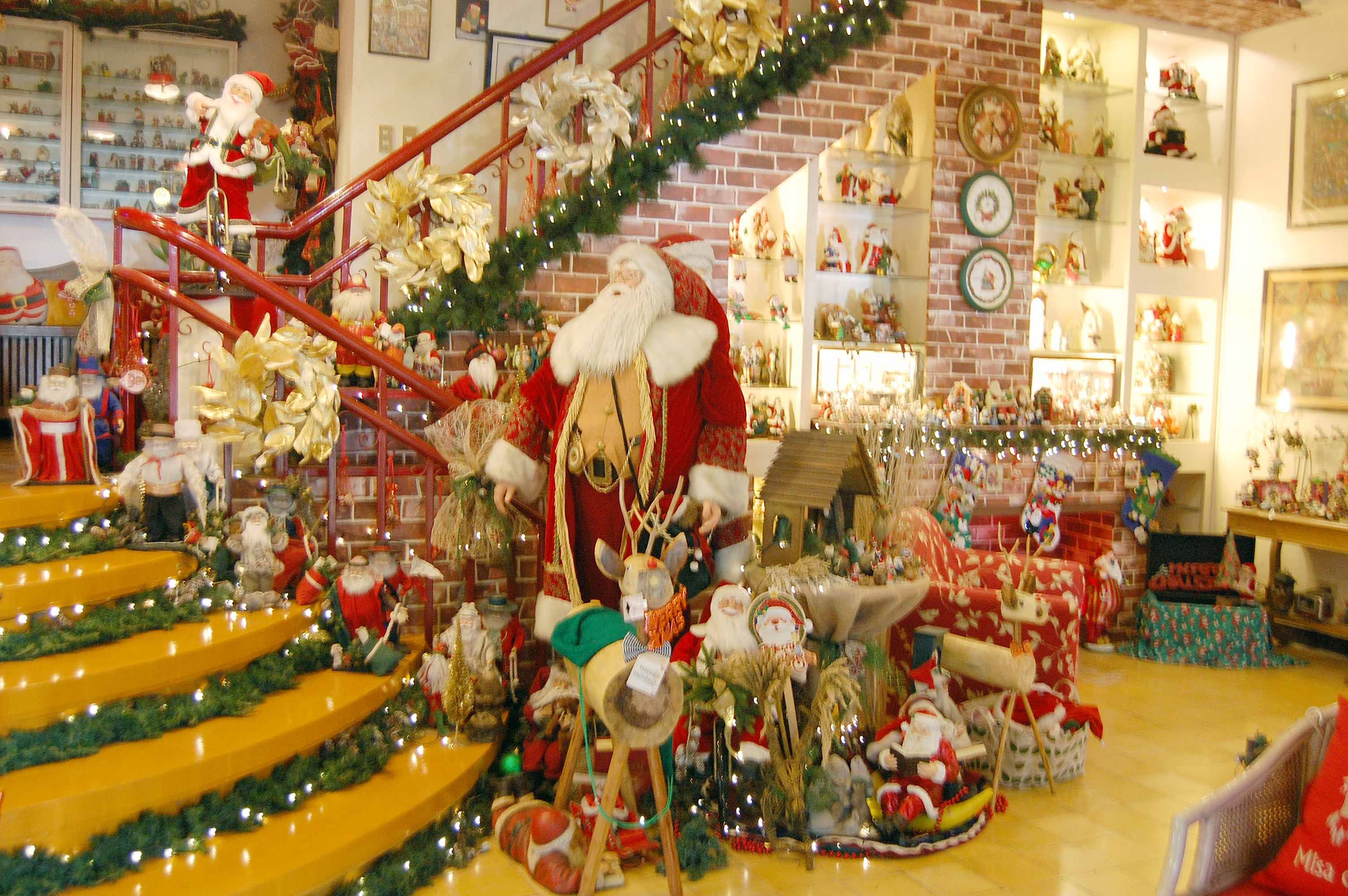 SANTA CLAUS-THEMED MUSEUM