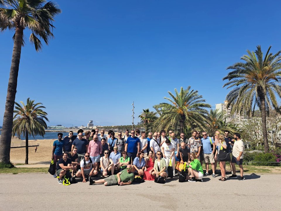 Bedrijfsuitje Barcelona Extrapower groepsfoto 1