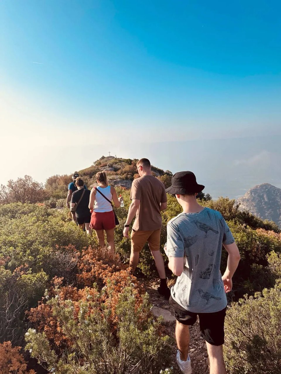 teambuilding barcelona secwise hike in montserrat 1