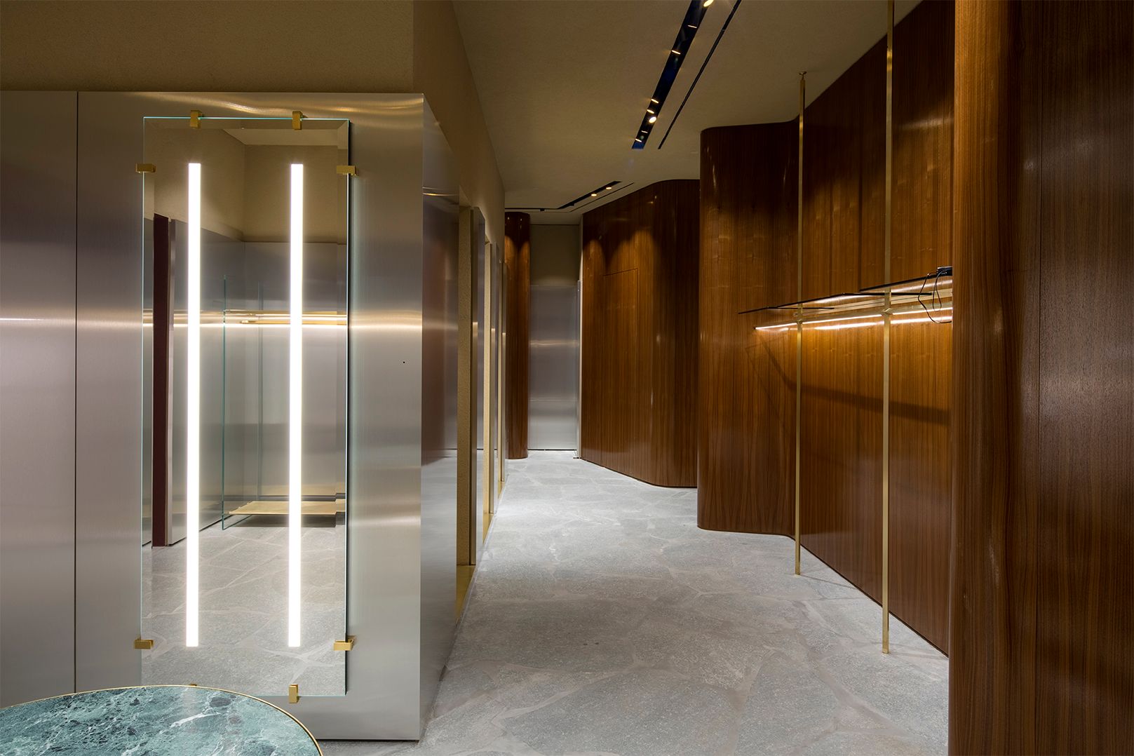 DSQUARED2, BOUTIQUE MILANO — Storage Milano