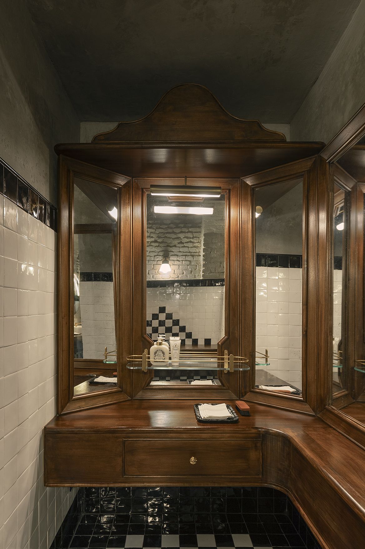 SOGNI, RESTAURANT MILANO — Storage Milano