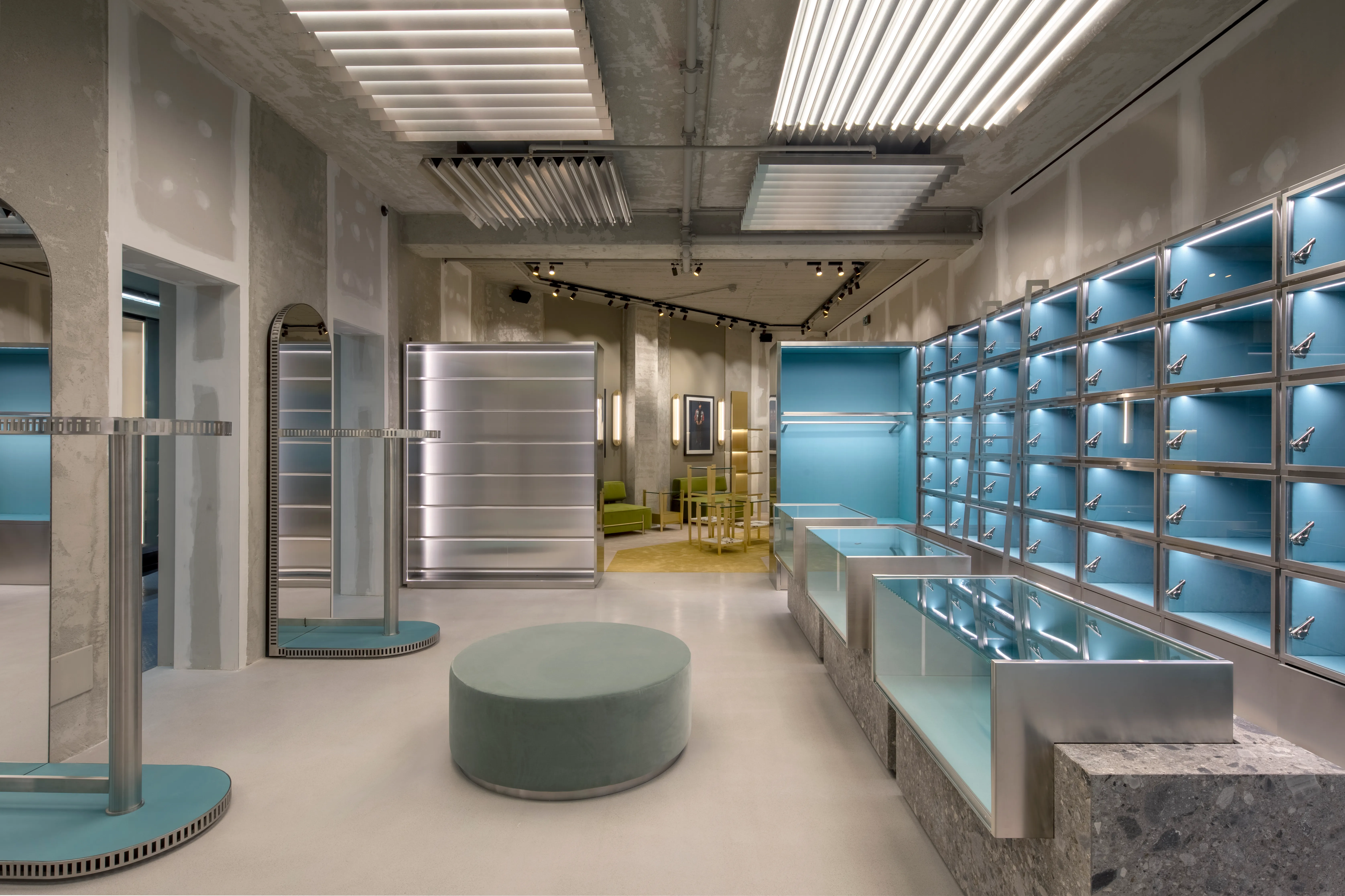 DSQUARED2, BOUTIQUE MILANO — Storage Milano
