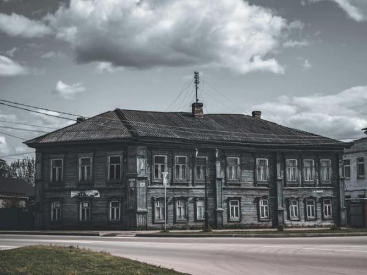 Nieruchomość wpisana do GEZ, WEZ lub rejestru zabytków a sprzedaż w drodze licytacji komorniczej