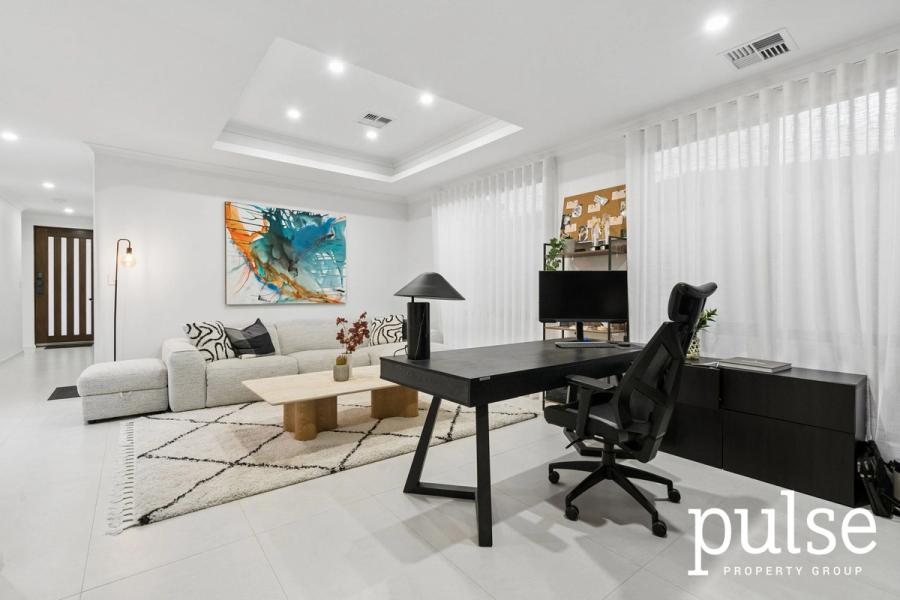 14A Parklands Square