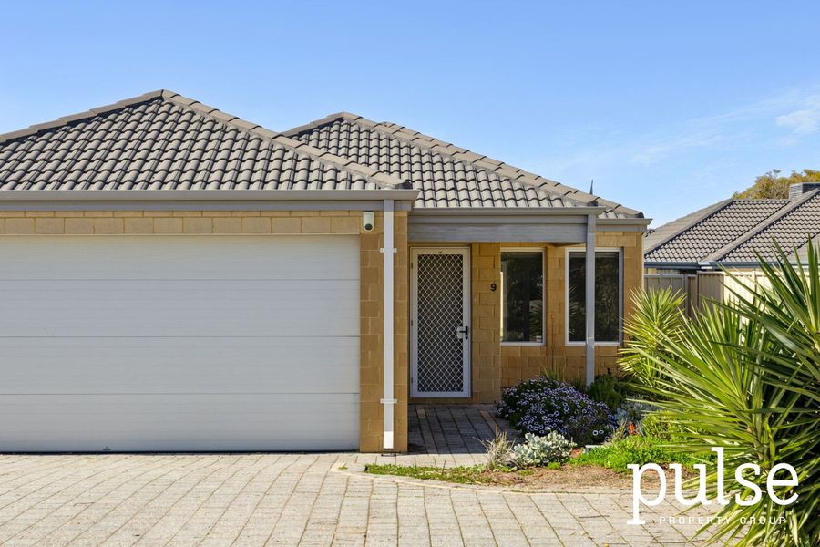 9/4 Hopkinson Way