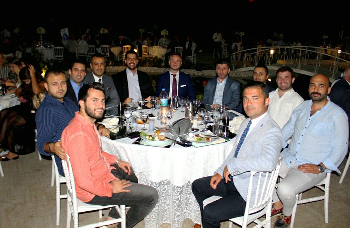 Sarıyer'den Anlamlı Gece - Gorsel 1