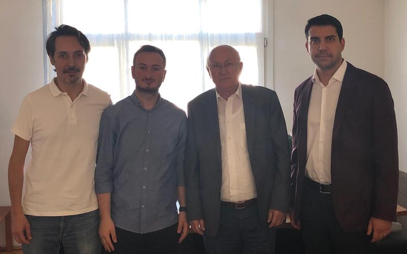 Sizinle Gurur Duyuyoruz